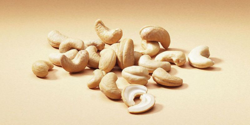 W320 1kg Whole Cashew Nuts Online