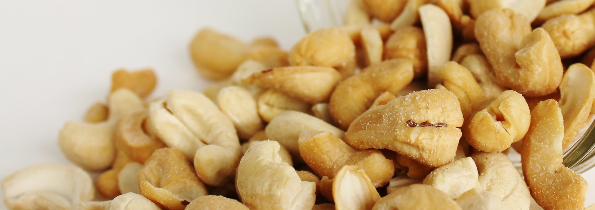Best qulaity cashews at your doorstep delivery